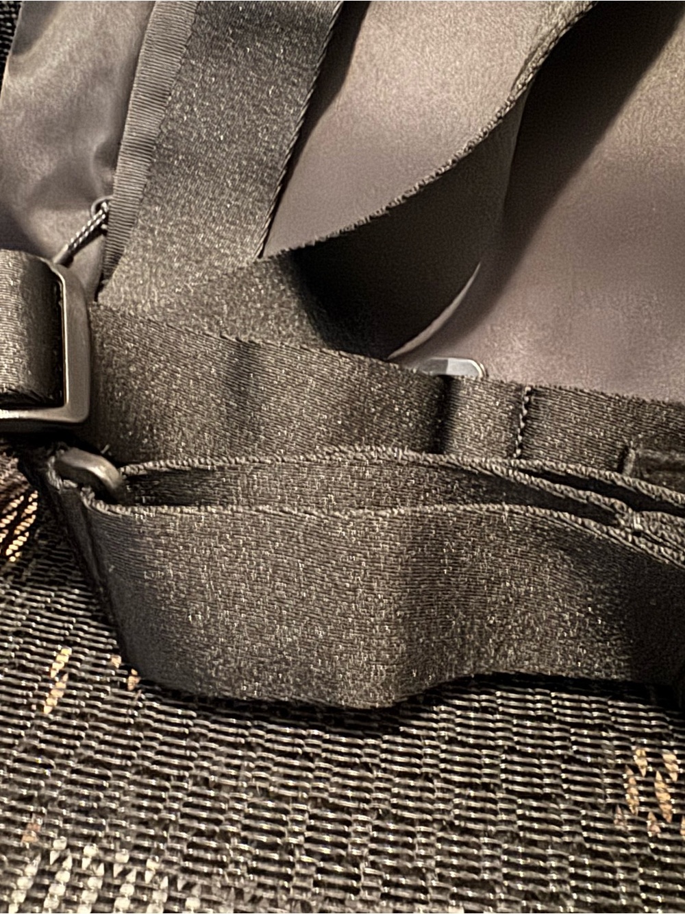 Lululemon Black Women’s Backpack - Sleek Everyday Carry - Picture 8 of 8